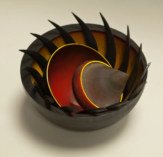 Angst 2, Glass and Steel, 9 x 13 x 13 inch, 2010