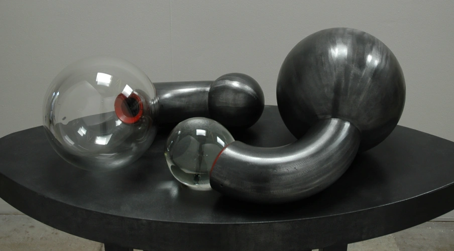 Angst - The Pugilist, Glass and Steel, 12 x 28 x 20 inch, 2010
