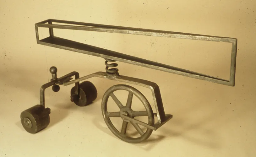 Tricyclad, Metal, Steel, 31 x 36 x 38 inch, 1996