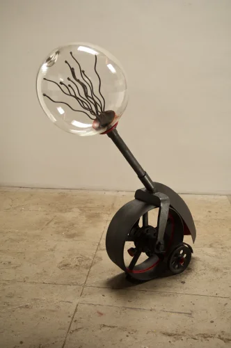 Kapow, Glass and Steel, 60 x 55 x 20 inch, 2010